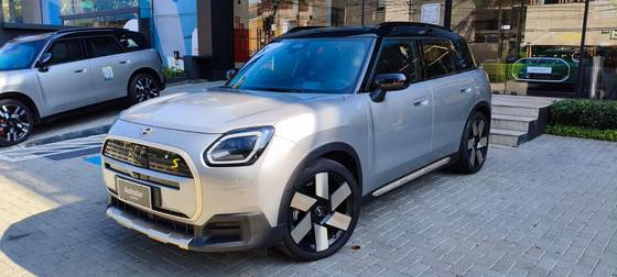 MINI COUNTRYMAN 66,45 KW ELÉTRICO SE TOP ALL4 MINI COUNTRYMAN 66,45 KW ELÉTRICO SE TOP ALL4